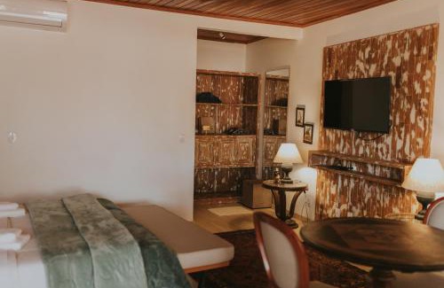Tiradentes Hotel | Top-Rated Pousada Quatro Estações with Family & Pet Amenities