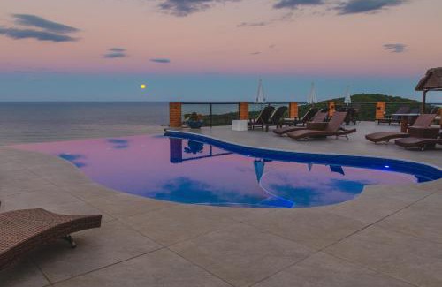 Praia do Rosa Hotel | Discover Oceanfront Bliss at Pousada Rêmora - Rated 9.1