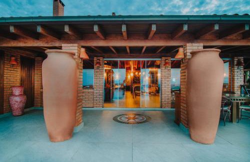Praia do Rosa Hotel | Discover Oceanfront Bliss at Pousada Rêmora - Rated 9.1