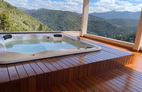 Teresopolis Hotel | Discover Pousada R.N.C. Nosso Paraíso: Oceanfront Retreat