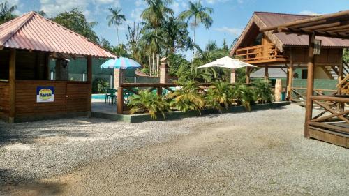 Garuva Hotel | Pet-Friendly Pousada Rancho do Nhesko with Pool & Breakfast