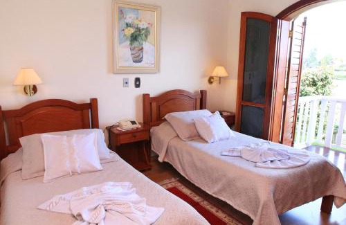 Vila Inglesa Hotel | Relaxing Getaway at Pousada Recanto Almeida - Rated 9.2/10