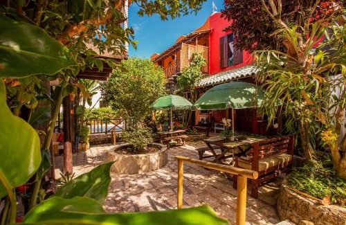 Ilhabela Hotel | Pet-Friendly Pousada Recanto da Villa with Oceanfront Views