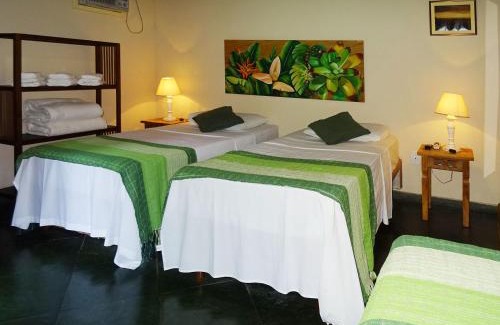 Vila do Abraao Hotel | Elegant Pousada Recanto das Estrelas with Pool & Kitchen
