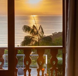Paraty Hotel | Cozy Pousada Recanto de Paraty with Oceanfront Pool