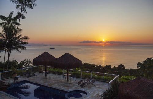 Paraty Hotel | Cozy Pousada Recanto de Paraty with Oceanfront Pool