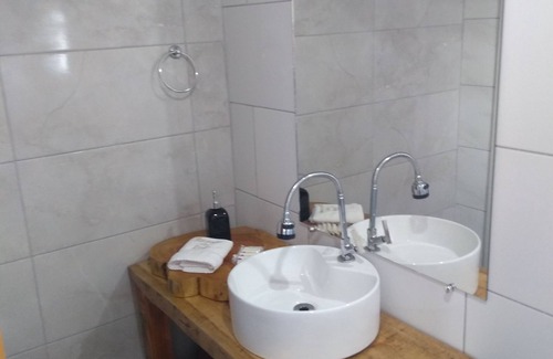 Cambara do Sul Hotel | Guest Rated 9.6: Pousada Recanto do Lago with Breakfast