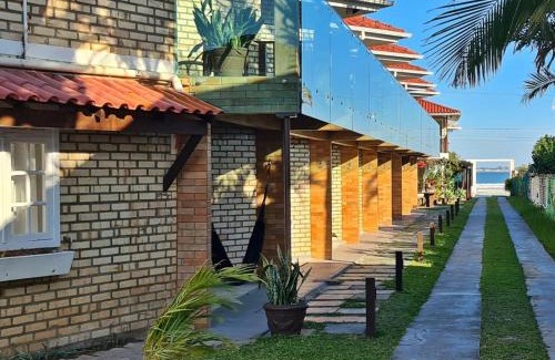 Ponta do Papagaio Hotel | Pet-Friendly Oceanfront Pousada Recanto Edênico Awaits