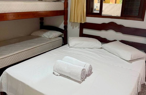 Guarau Hotel | Inviting Pousada Recanto Garça Vermelha with Pool & Spa