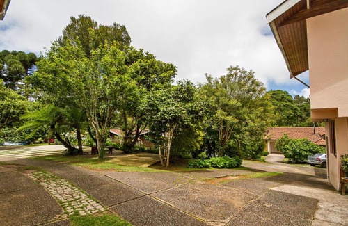 Campos do Jordao Hotel | Rated 10/10: Pousada Recanto São Benedito with Hot Tub