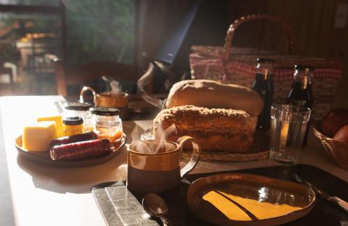 Morro Redondo Cabin | Discover Pousada Refúgio Araçá: Family & Pet Friendly Haven