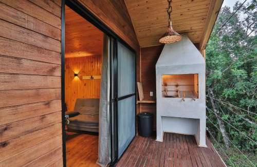 Morro Redondo Cabin | Discover Pousada Refúgio Araçá: Family & Pet Friendly Haven