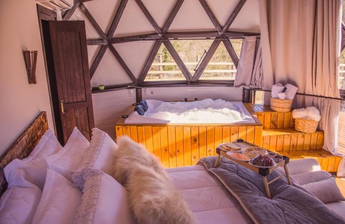 Praia Grande Cabin | Exceptional Stay at Pousada Refúgio Conexão with Pool & Hot Tub