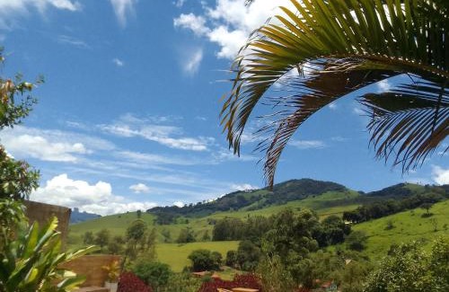 Sao Bento do Sapucai Hotel | Discover Pousada Refugio Sol e Brisa: Oceanfront Retreat