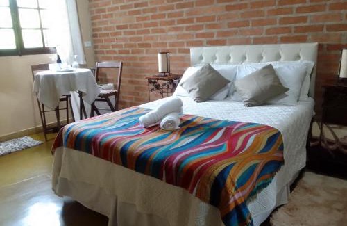 Sao Bento do Sapucai Hotel | Discover Pousada Refugio Sol e Brisa: Oceanfront Retreat