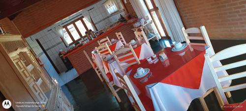 Sao Bento do Sapucai Hotel | Discover Pousada Refugio do Serrano: Rated 9/10 with Hot Tub