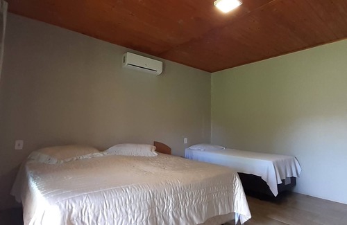 Lages Hotel | Discover Pousada Refugio do Lago: Pool, Spa & Dining Awaits