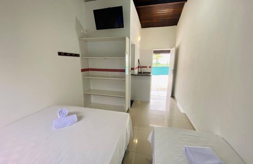Caraguatatuba Hotel | Affordable Pousada Riviera: Pool, Breakfast & Family Fun