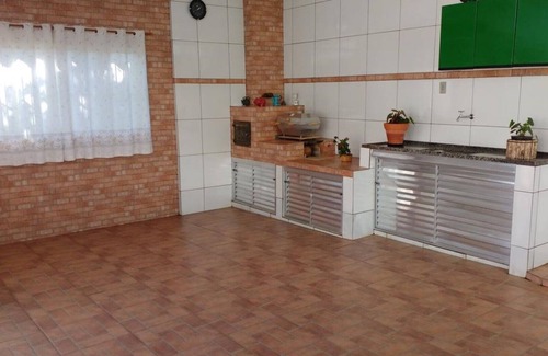 Guaratingueta House | Discover Pousada São Judas Tadeu: Your Budget Retreat