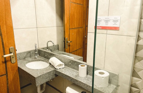 Sao Pedro da Aldeia Hotel | Budget-Friendly Pousada São Pedro with Pool & Breakfast