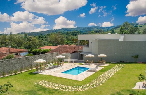 Espirito Santo Do Pinhal Hotel | Pet-Friendly Pousada Serra Nascente do Sol with Pool