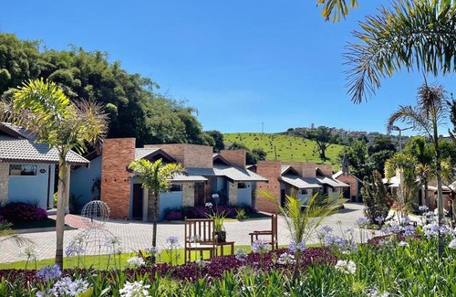 Monte Siao Hotel | Unforgettable Stay at Pousada Saint Diniz: 10/10 Rated!
