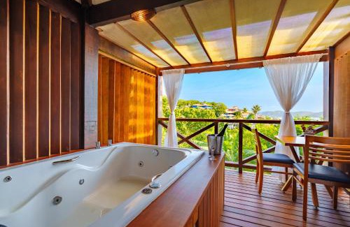 Joao Fernandes Hotel | Unforgettable Ocean View Stay at Pousada Santorini