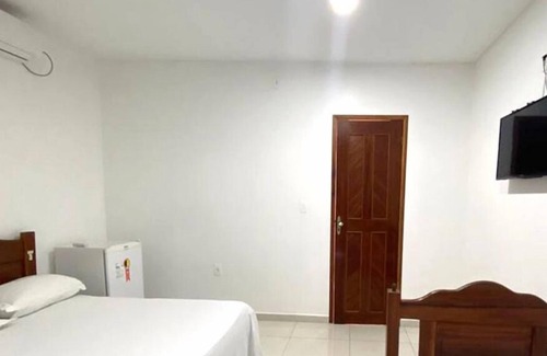 Parintins Hotel | Budget-Friendly Stay at Pousada Santos with Breakfast Included