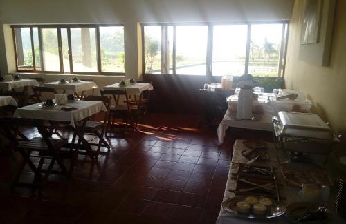 Perimetro Urbano Hotel | Charming Pousada Sarapui: Family-Friendly with Pool Access