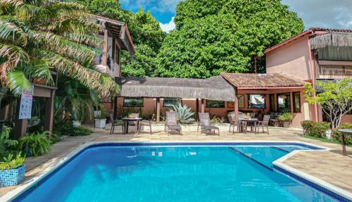 Historic Center Hotel | Inviting Pousada Saudosa Maloca: Pool, Breakfast & Family Fun