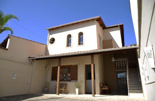 Centro Hotel | Discover Family-Friendly Comfort at Pousada Segredo