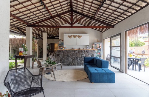 Praia do Frances Hotel | Cozy Pousada Sempre Graciosa: Pool, Ocean Views & Breakfast