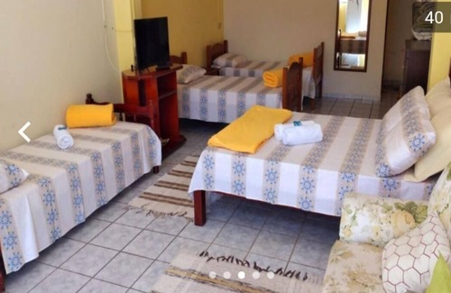 Sao Bento do Sapucai Hotel | Relax at Pousada Serrano with Pool and Family Amenities