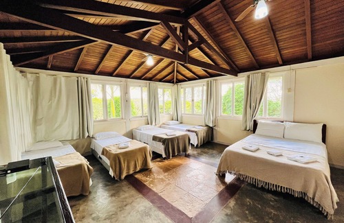 Capitolio Hotel | Relax at Pousada Serra Verde: Pool, Breakfast & Family Fun