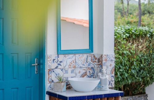 Boldro Hotel | Relax at Pousada Sette Mares with Pool and Family-Friendly Perks