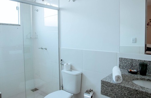 Nossa Senhora de Fatima Hotel | Discover Pousada Shalom Capitólio: Family-Friendly Retreat