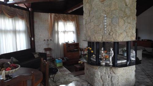 Vila Industrial Hotel | Pet-Friendly Retreat with Pool & Breakfast at Pousada Sitieto Voitov