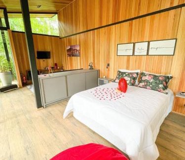 Sideropolis House | Exceptional Pousada Sitio Raizes: Pet Friendly & Cozy Retreat