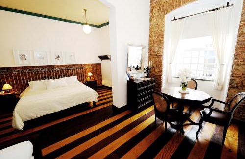 Pelourinho Hotel | Discover Relaxation at Pousada Solar dos Deuses