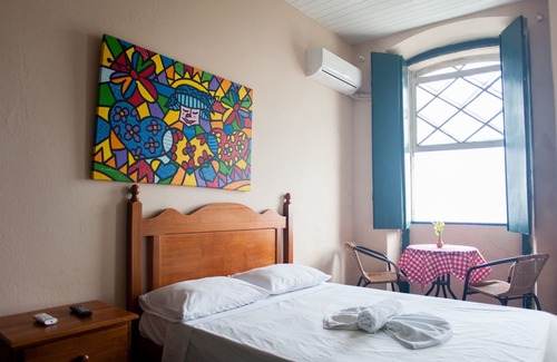 Pelourinho Hotel | Inviting Stay at Pousada Solar dos Romanos with Pool & Spa