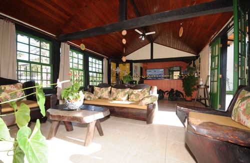 Costazul Hotel | Relax at Pousada Sonho Verde with Pool and Spa Amenities