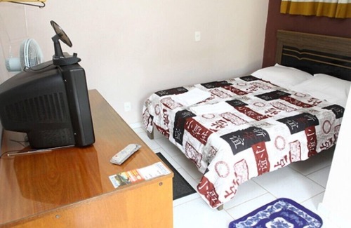 Sorocaba Hotel | Inviting Pousada Sorocaba: Family-Friendly with Pool