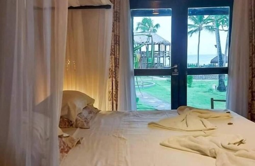 Touros Hotel | Relaxing Retreat at Pousada Spa dos Amores: Pool & Spa
