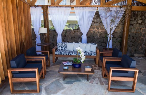 Itaquanduba Hotel | Experience Pousada Tamara: Ocean View & Pool Bliss