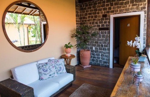 Itaquanduba Hotel | Experience Pousada Tamara: Ocean View & Pool Bliss