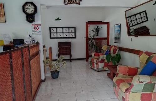 Teresopolis Hotel | Experience Pousada Taverna do Golf: Pool & Dining Awaits