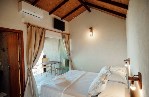 Perocao Hotel | Relax at Terraço: Pool, Spa & Family-Friendly Amenities