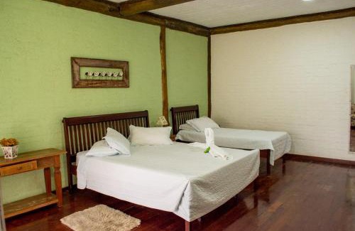 Vale do Ermitao Hotel | Relax at Pousada Terraço Penedo: Pool & Hot Tub Retreat