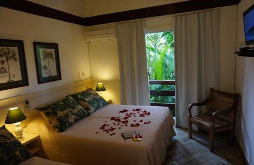 Juquehy Hotel | Beachfront Pousada Terra Juquehy with Pool & Hot Tub