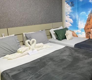 Piranhas Hotel | Discover Pousada Tio Luiz: Family-Friendly Stay with Breakfast